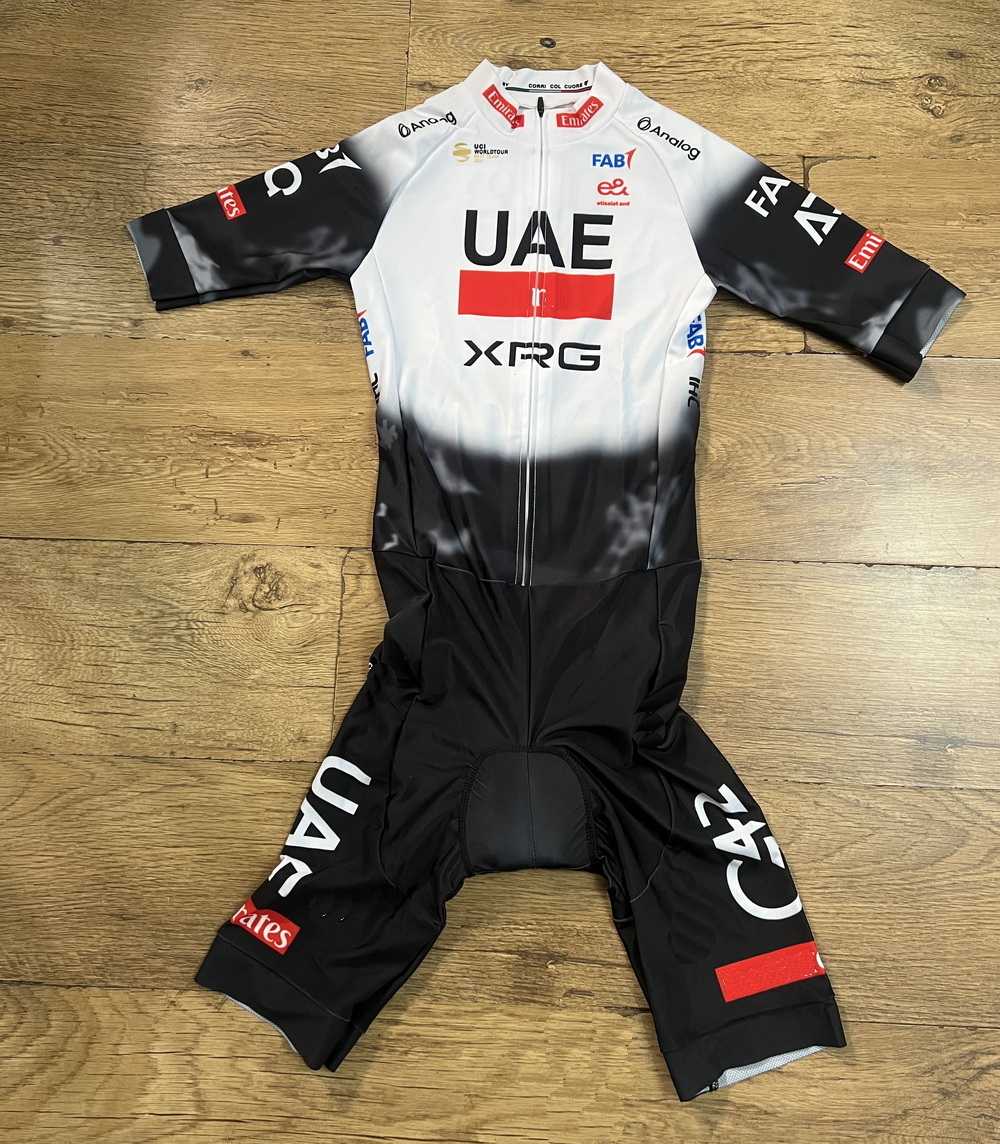 LASER CUT Skinsuit 2025 2026 U - Cycling Gear Uae avaliação e preço